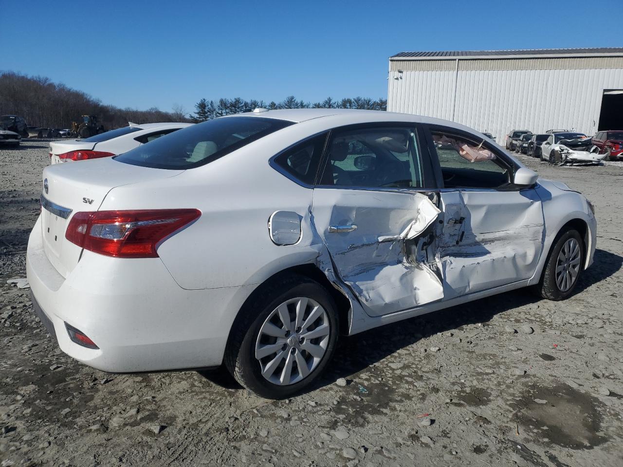 2017 Nissan Sentra - Image 3