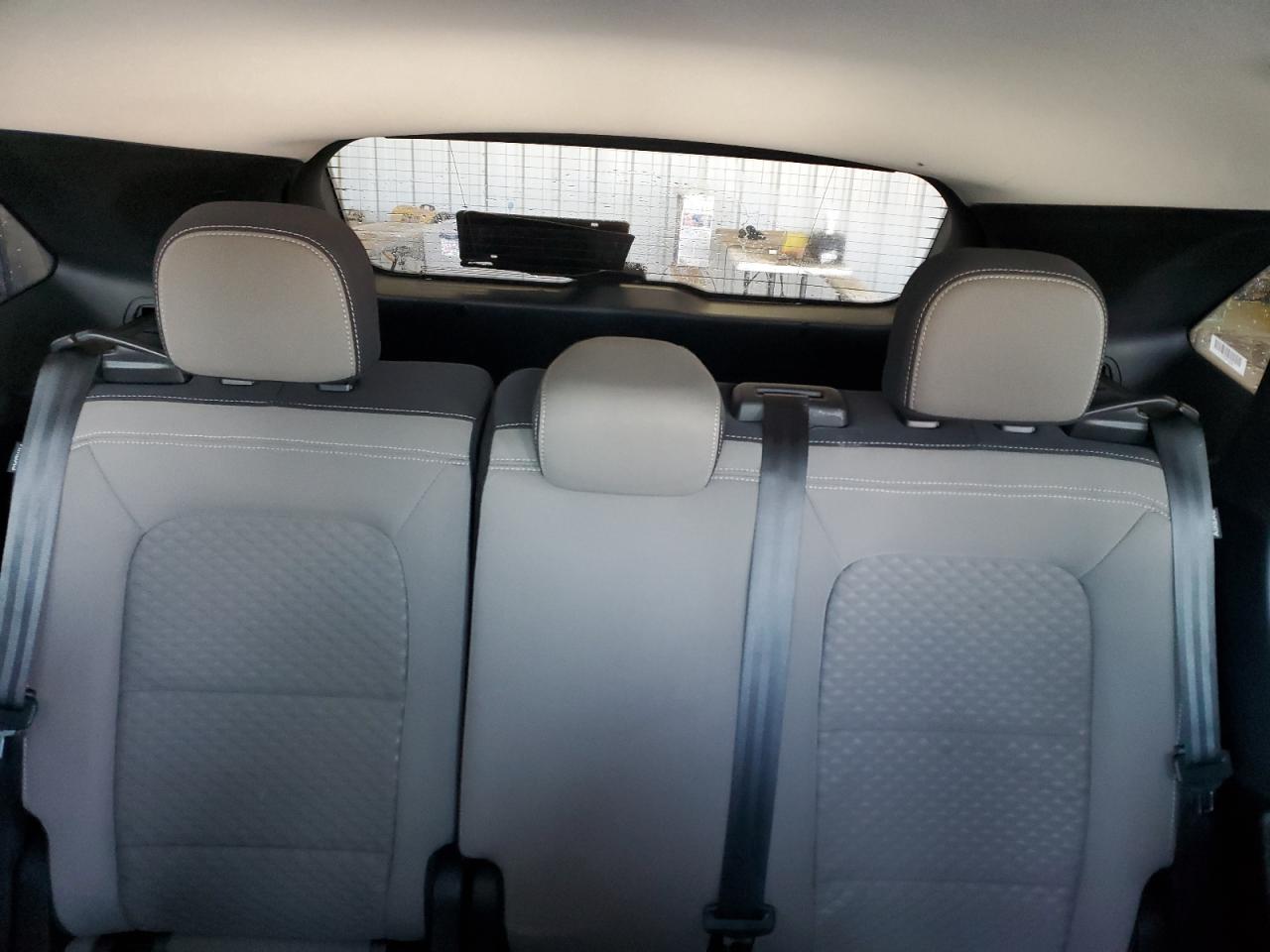2022 Ford Escape - Image 10
