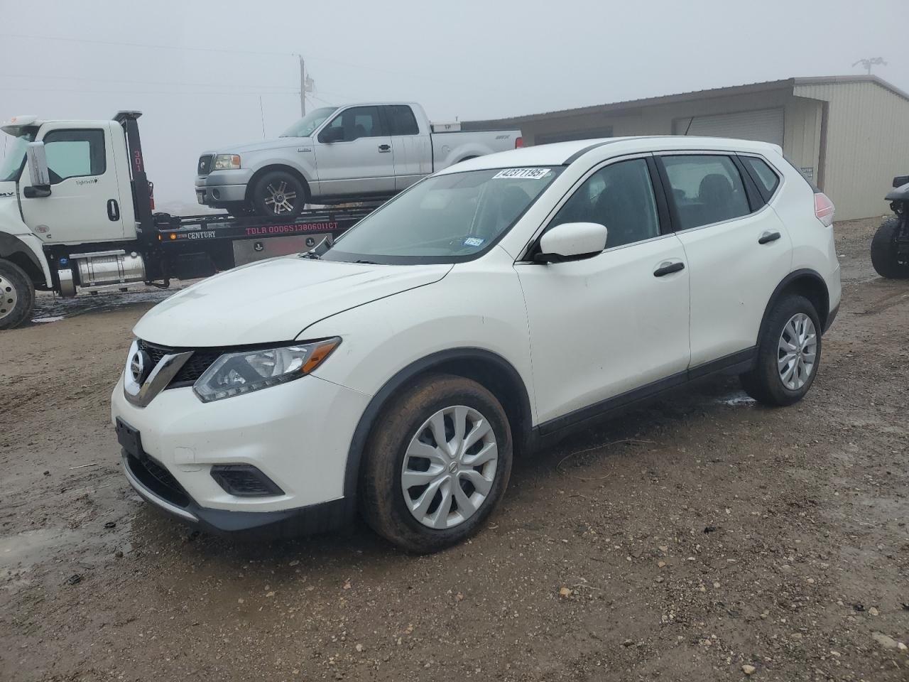 2016 Nissan Rogue - Image 1
