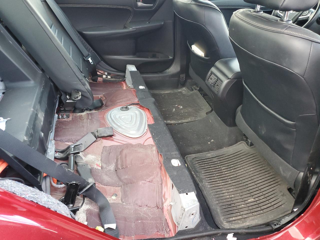 2015 Toyota Camry - Image 10