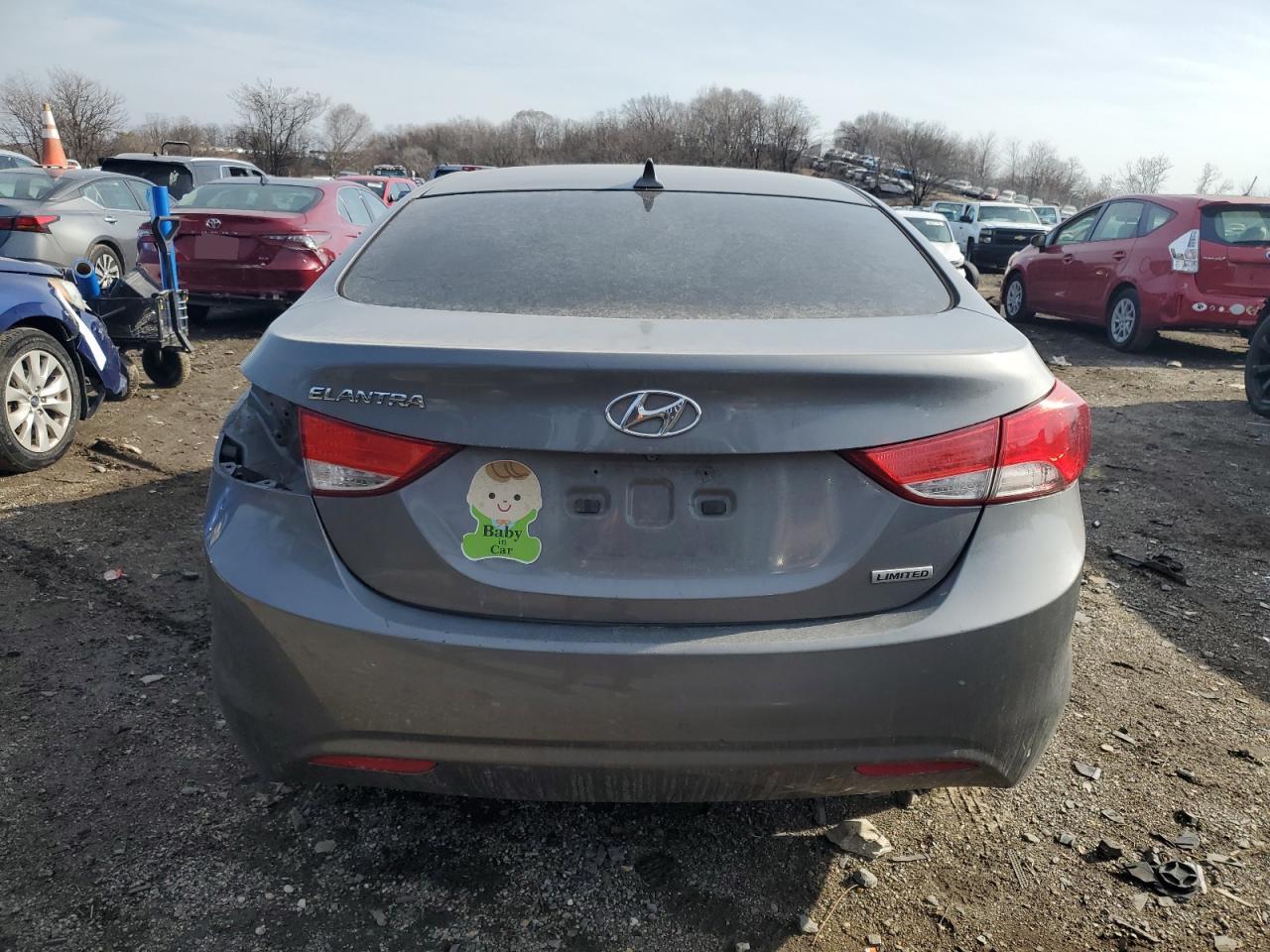 2013 Hyundai Elantra - Image 6