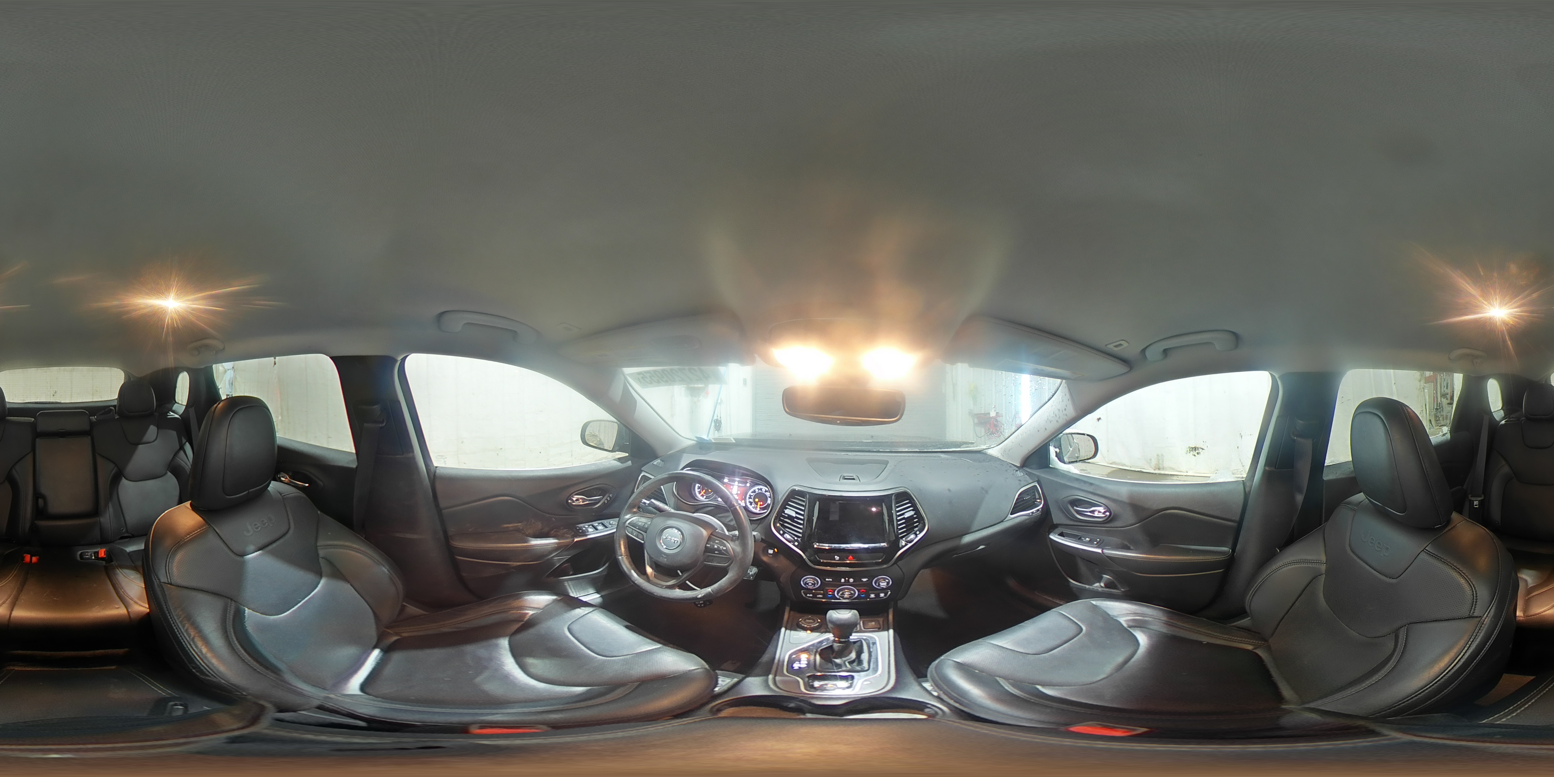 2019 Jeep Grand Cherokee - Image 15