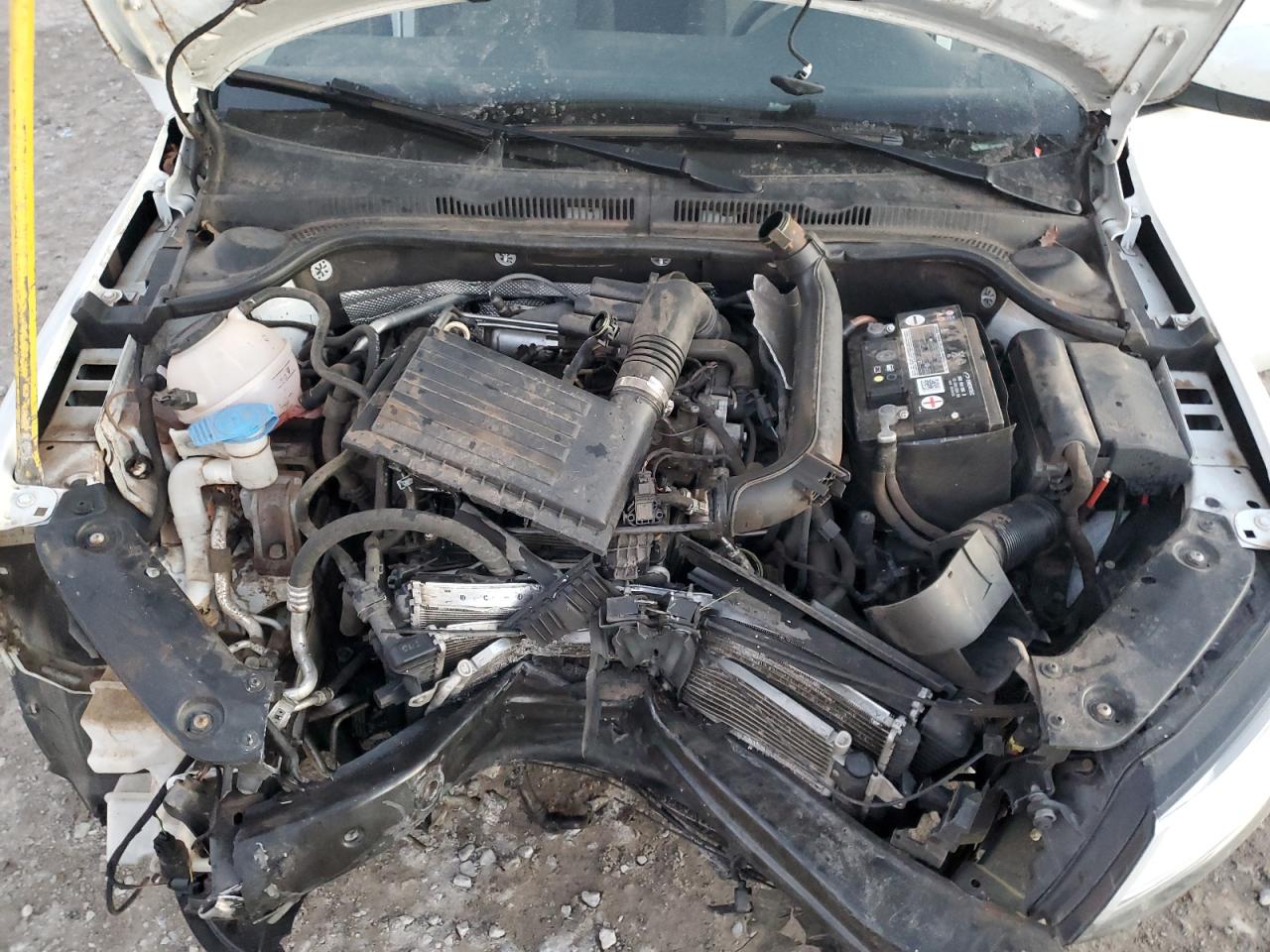 2018 Volkswagen Jetta - Image 11