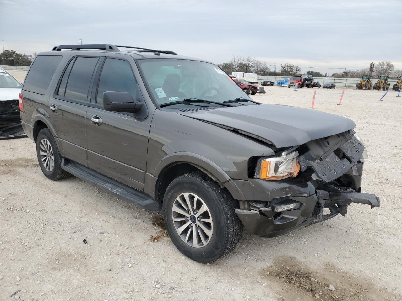 2017 Ford Expedition - Image 4