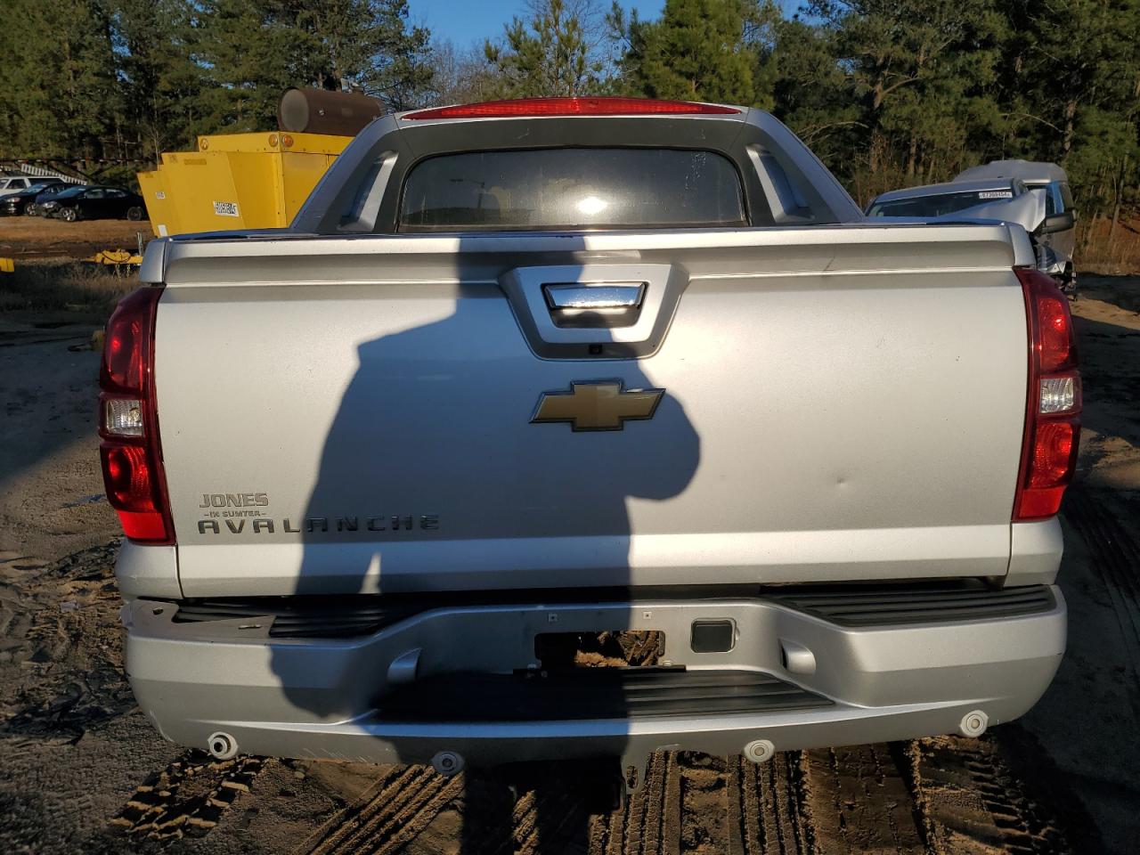 2013 Chevrolet Avalanche - Image 6