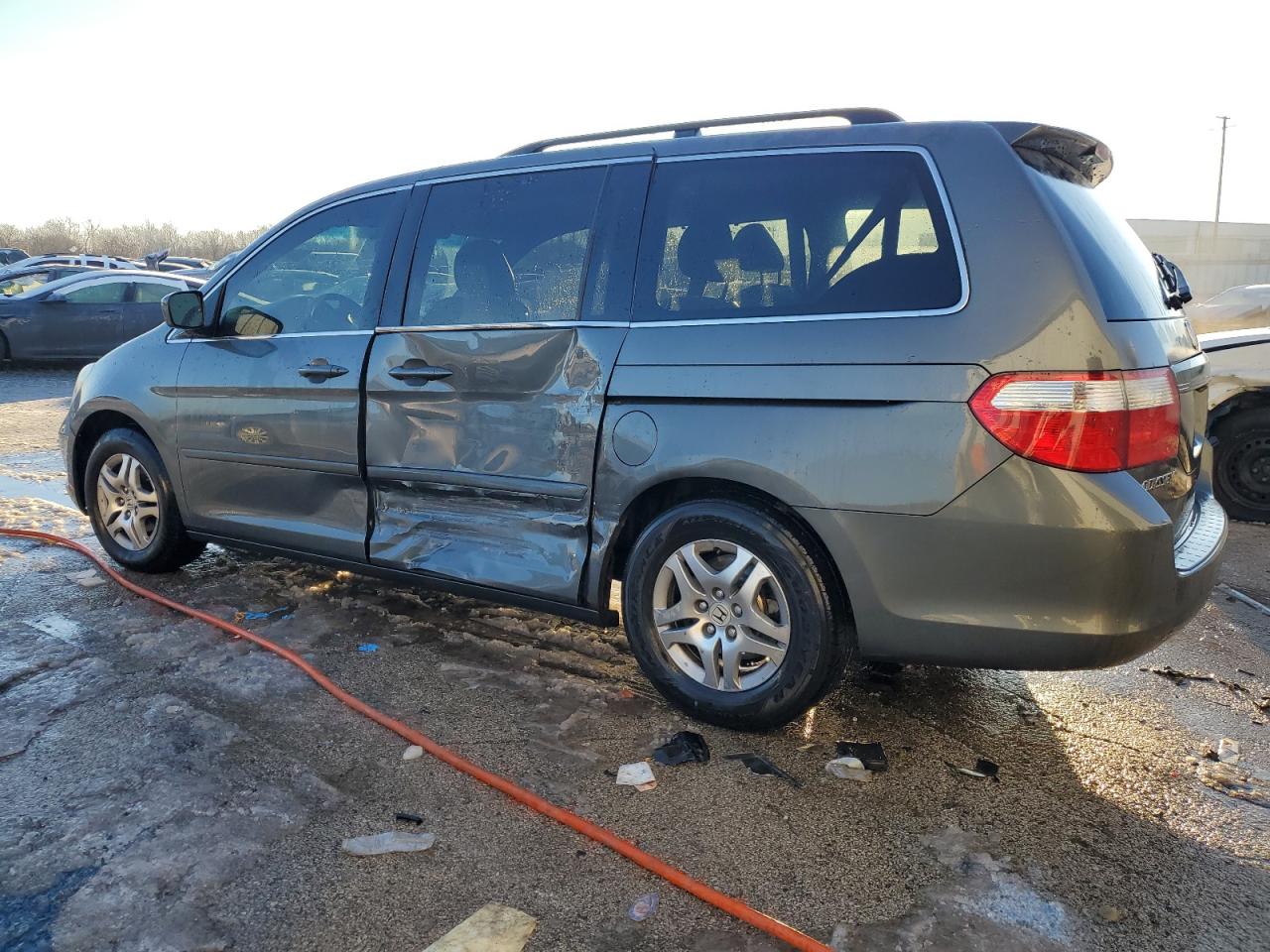 2007 Honda Odyssey - Image 2