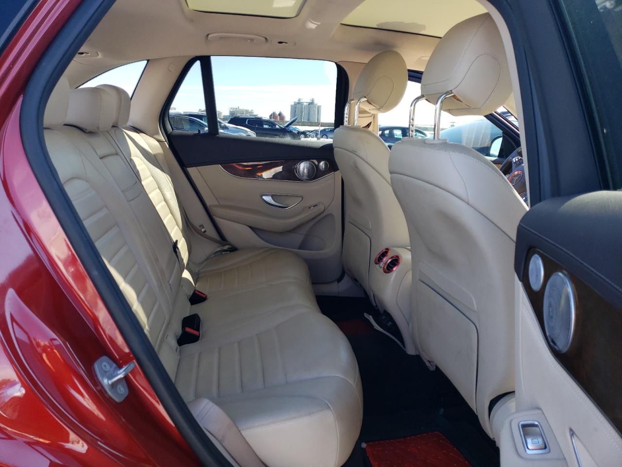 2018 Mercedes-Benz GLC - Image 11