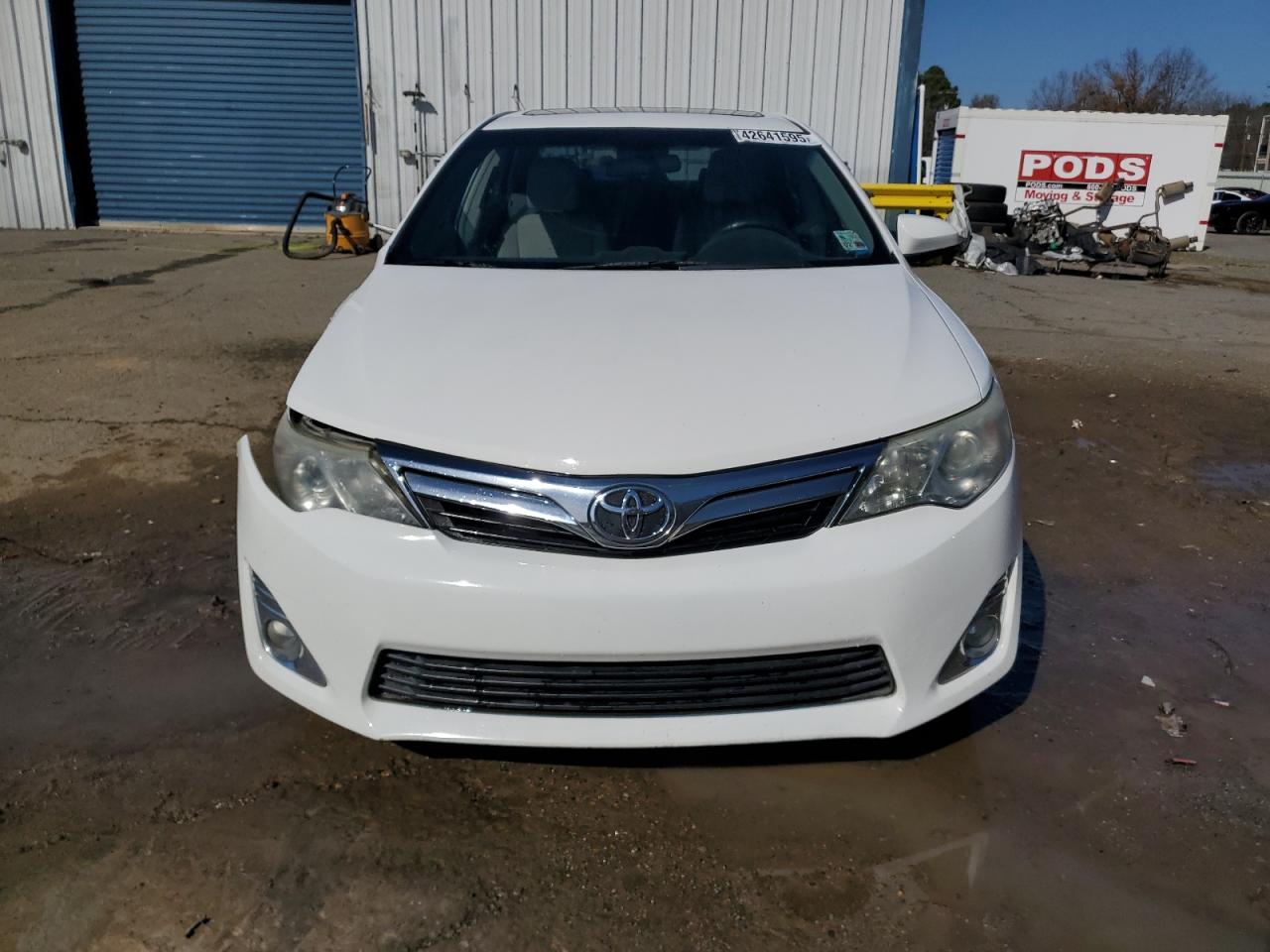 2014 Toyota Camry - Image 5