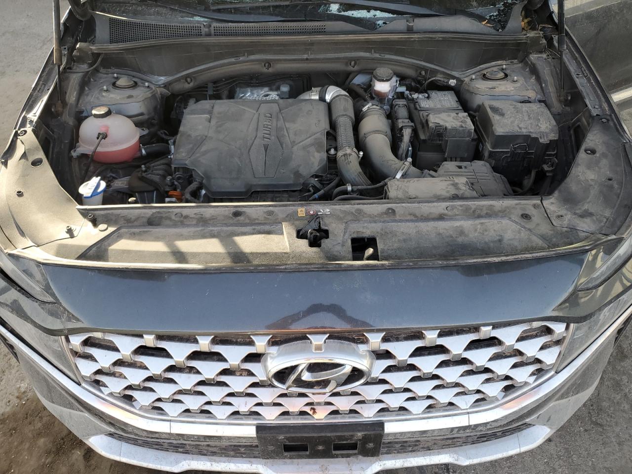 2022 Hyundai Santa Fe - Image 12