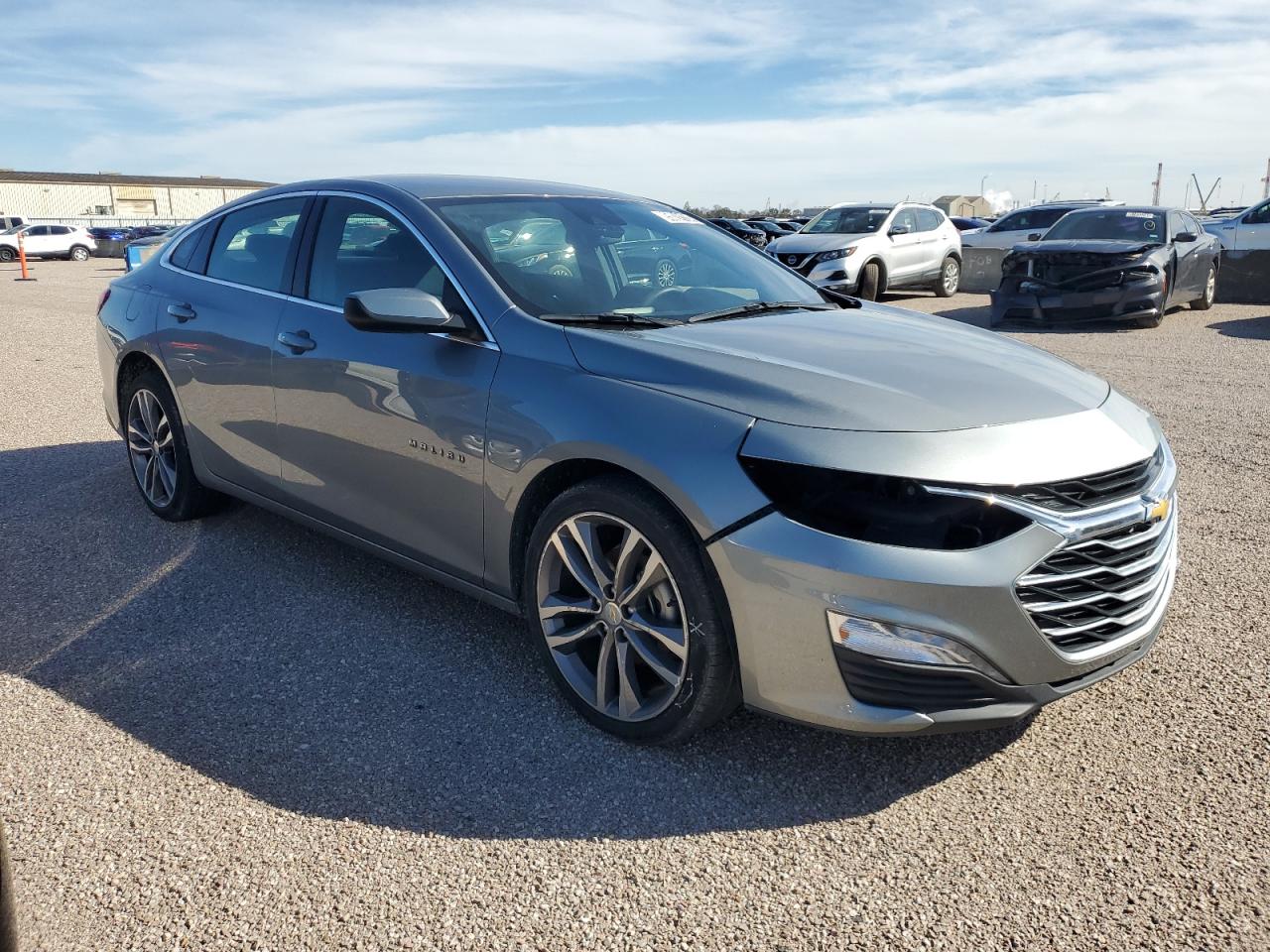 2023 Chevrolet Malibu - Image 4