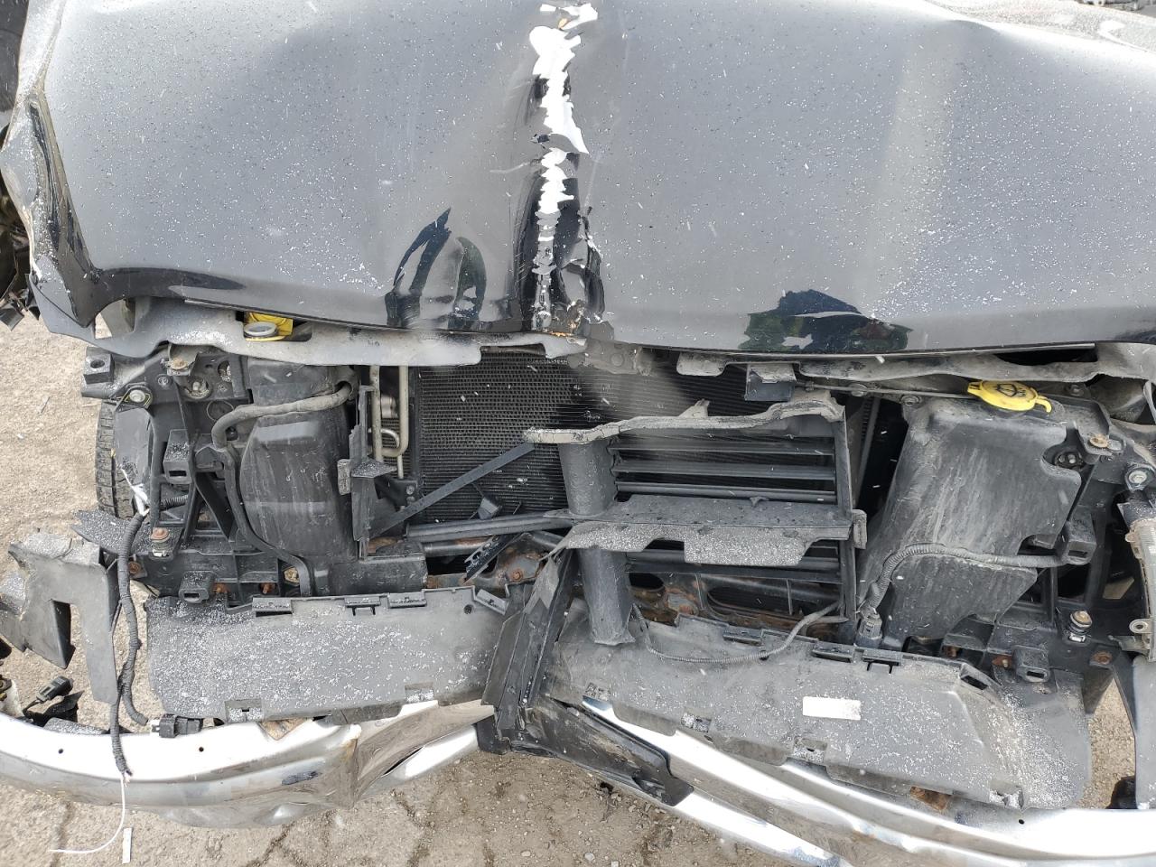 2014 RAM 1500 - Image 12