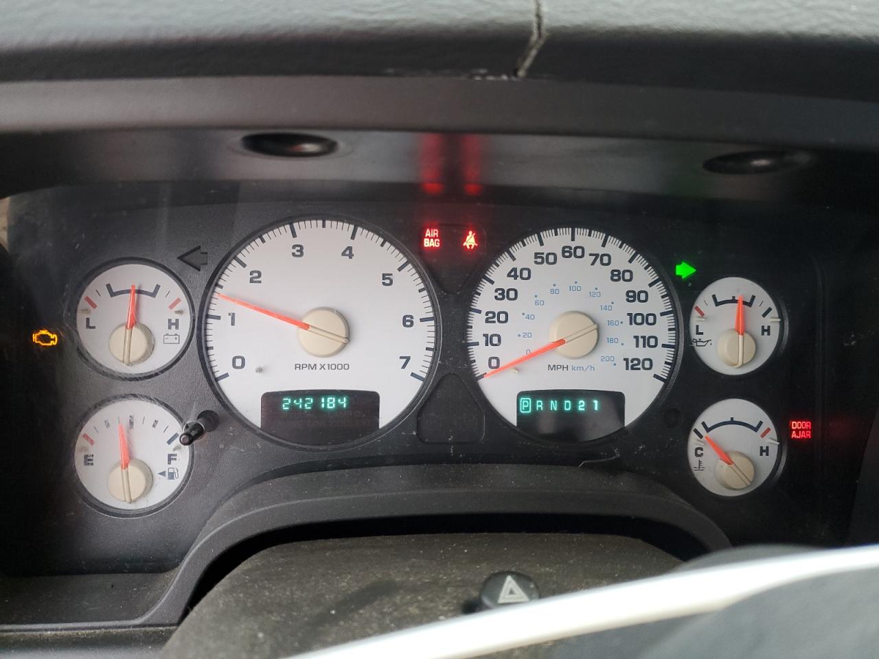 2002 Dodge Ram 1500 VIN: 1D7HA18N02S703102 Lot: 87979775