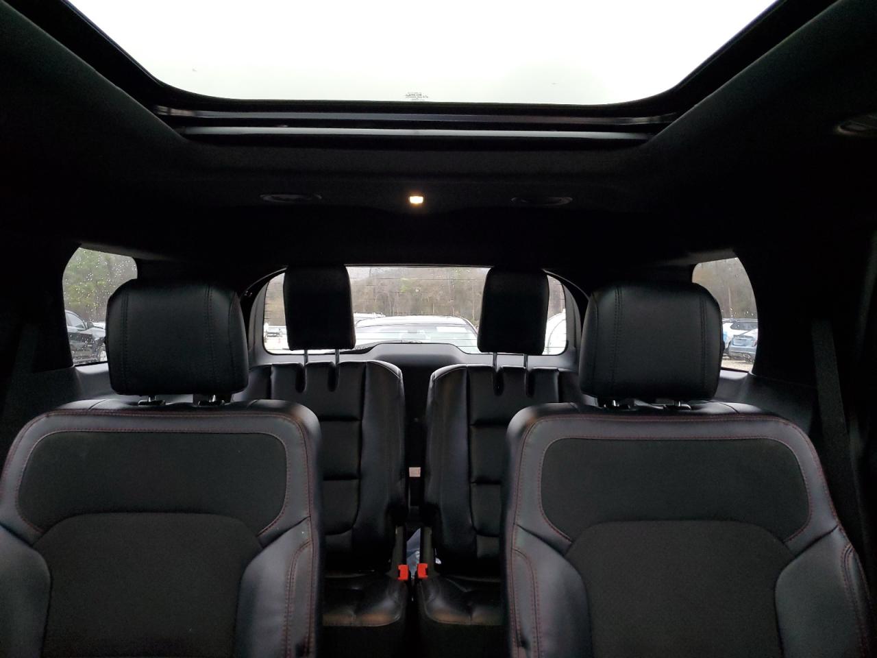 2019 Ford Explorer - Image 10