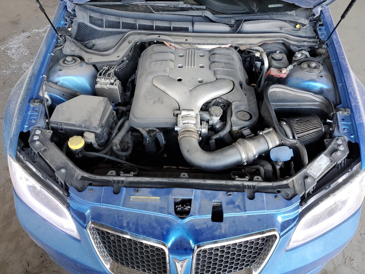 2009 Pontiac G8 - Image 11