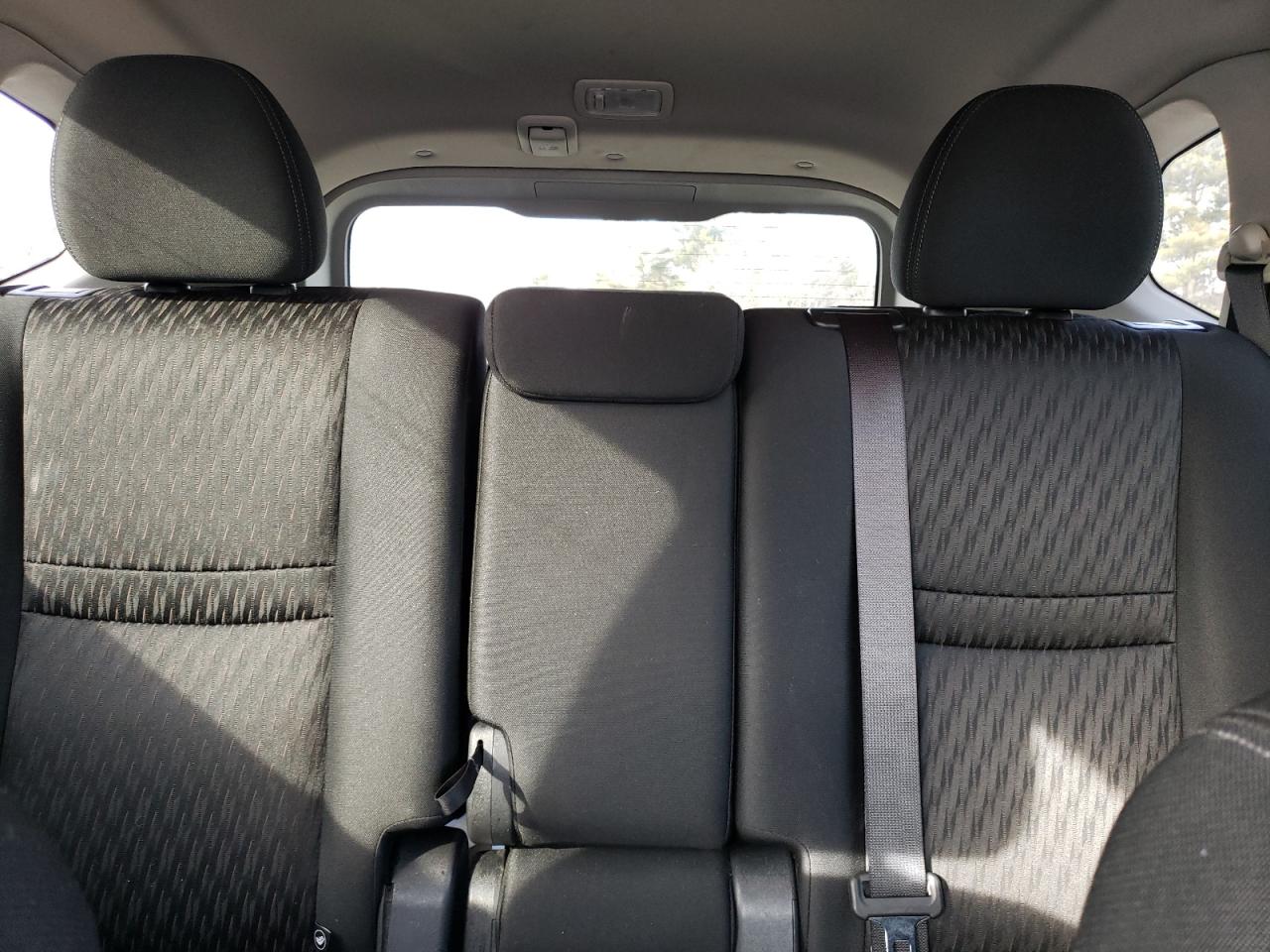 2018 Nissan Rogue - Image 10
