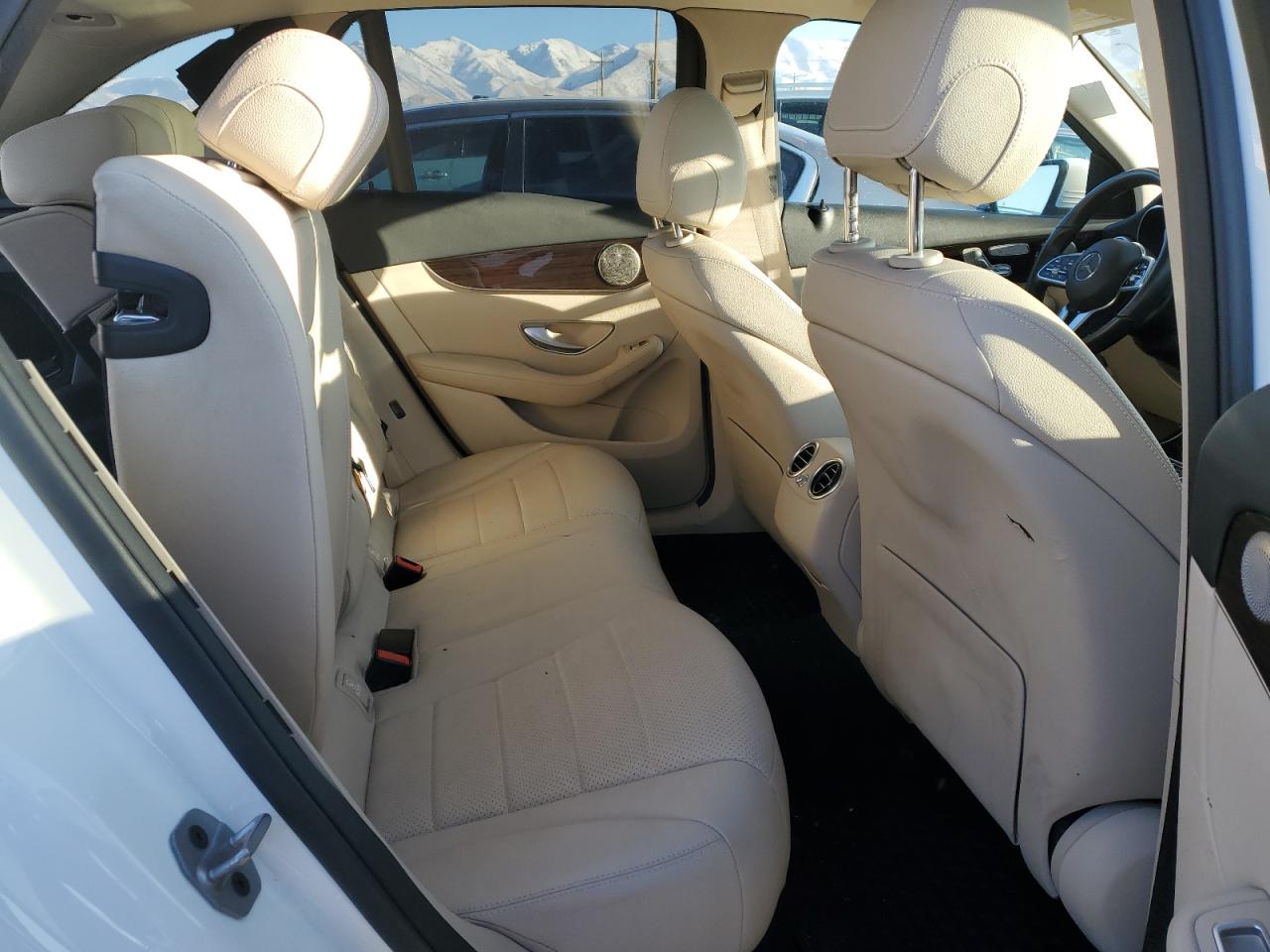 2021 Mercedes-Benz GLC - Image 10