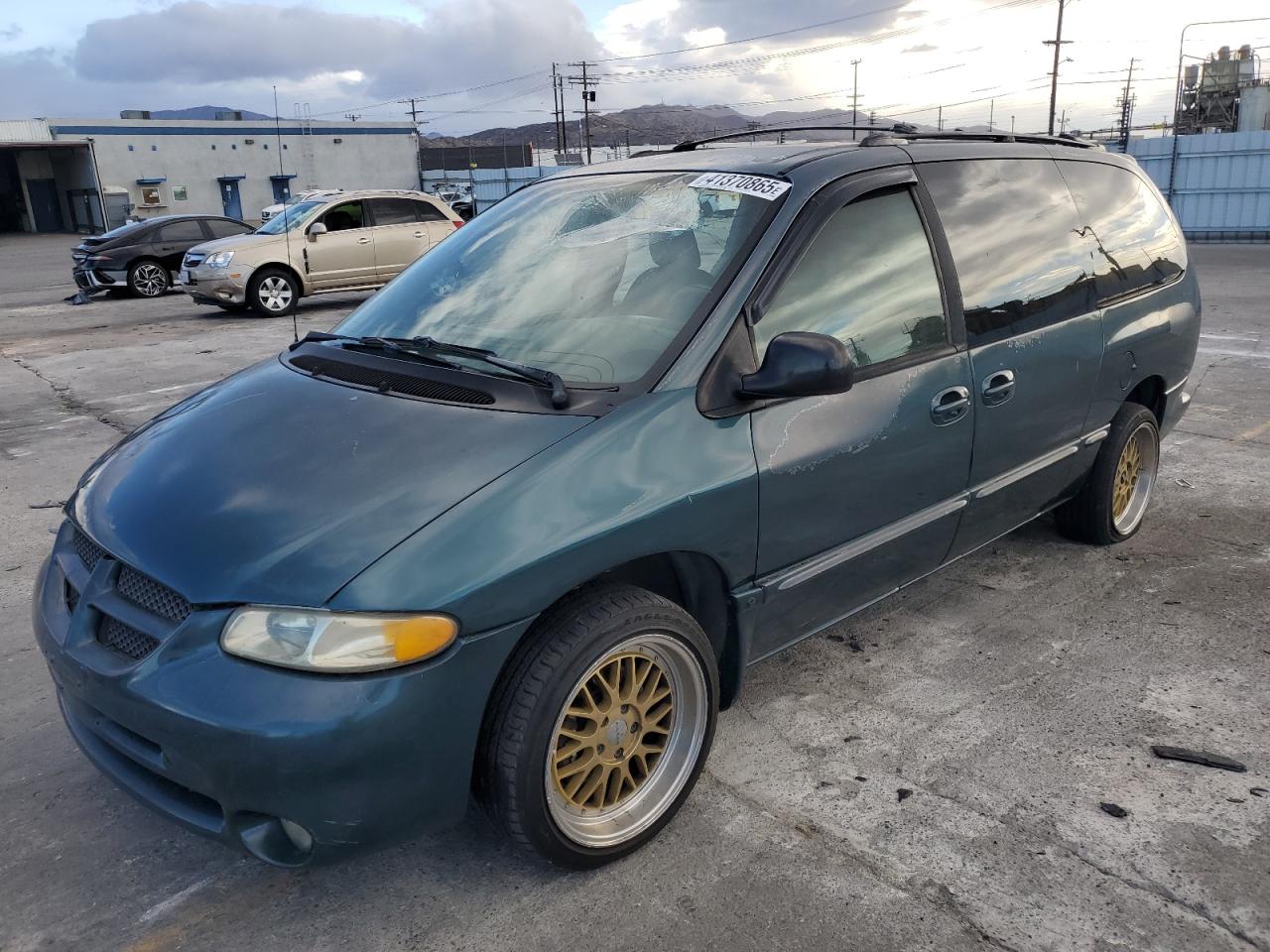 2000 Dodge Caravan - Image 1