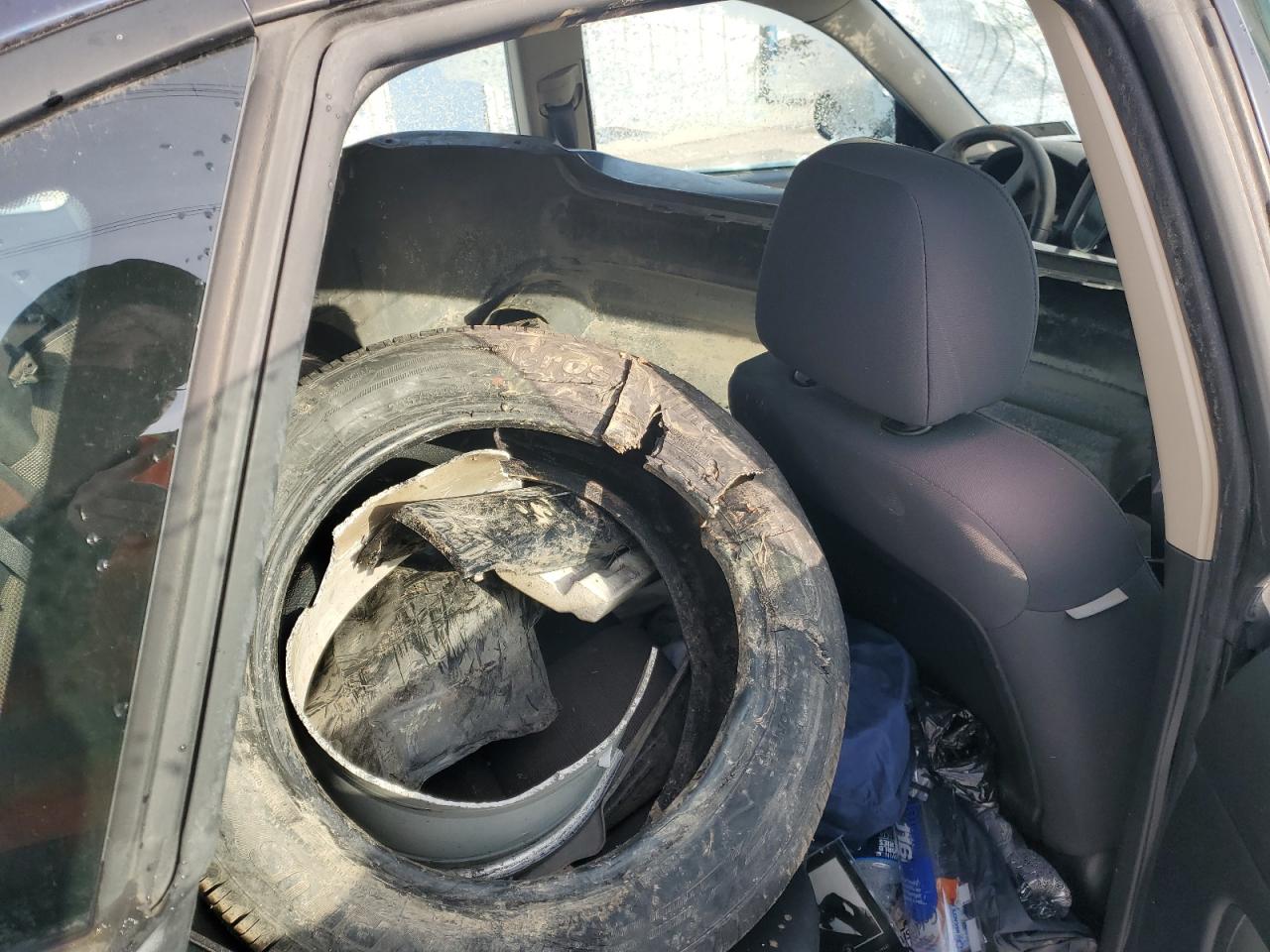 2005 Subaru Legacy - Image 13