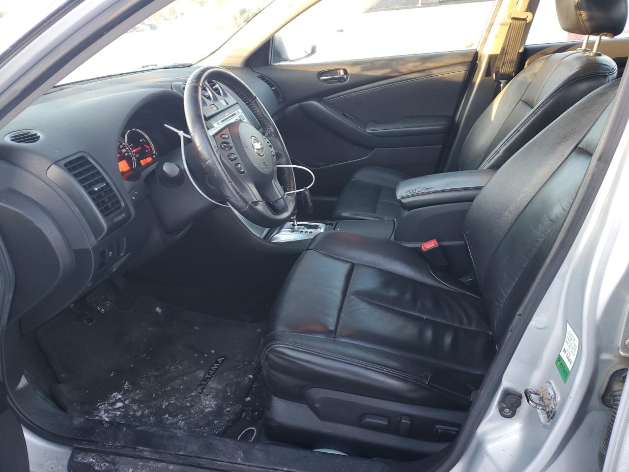 2010 Nissan Altima - Image 7