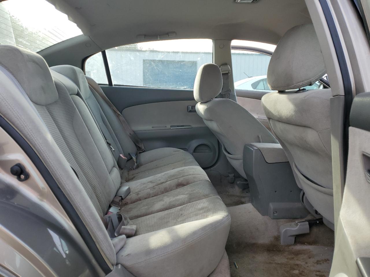 2005 Nissan Altima - Image 10