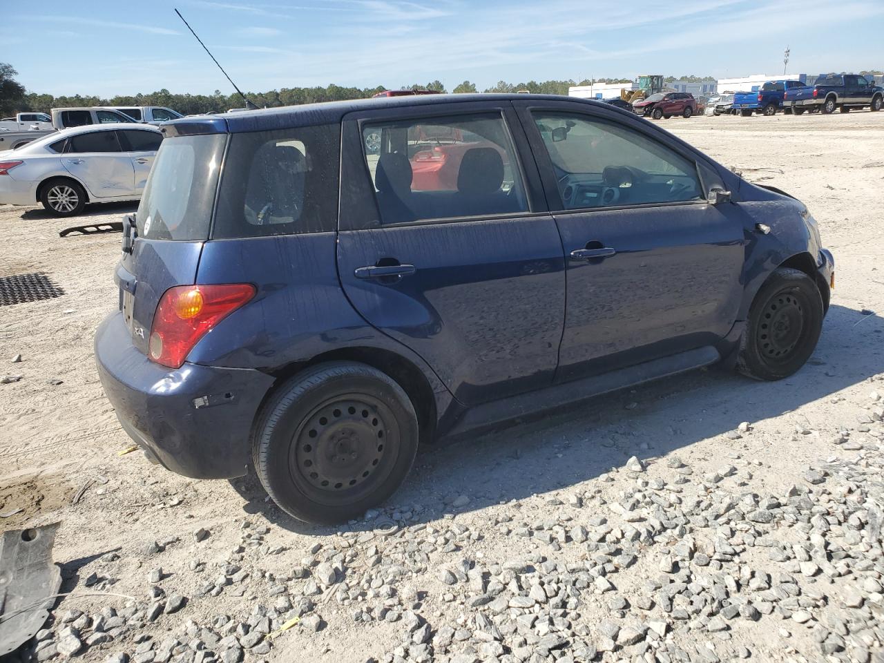 2005 Toyota xA - Image 3