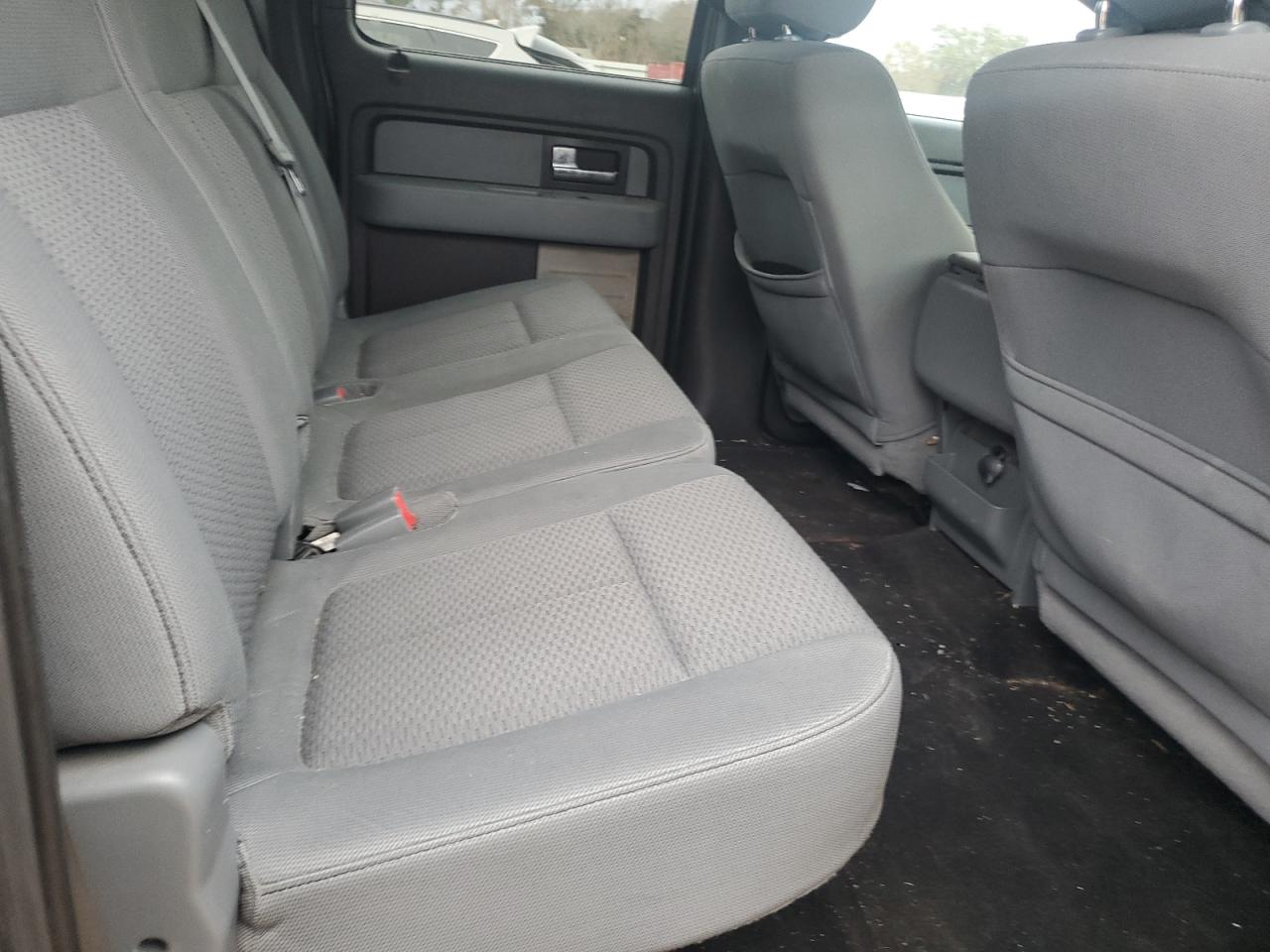 2013 Ford F-150 - Image 10