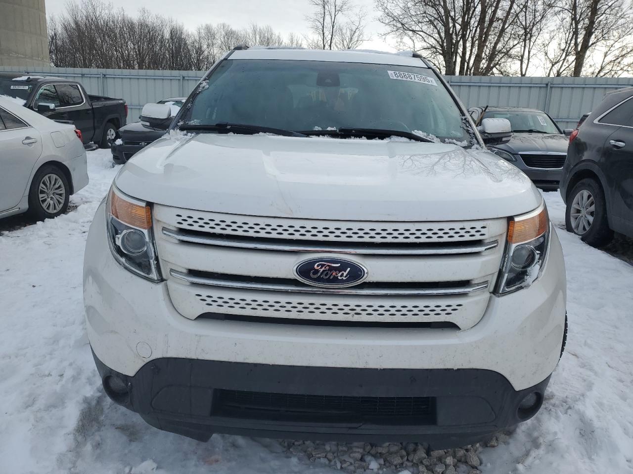 2014 Ford Explorer - Image 5