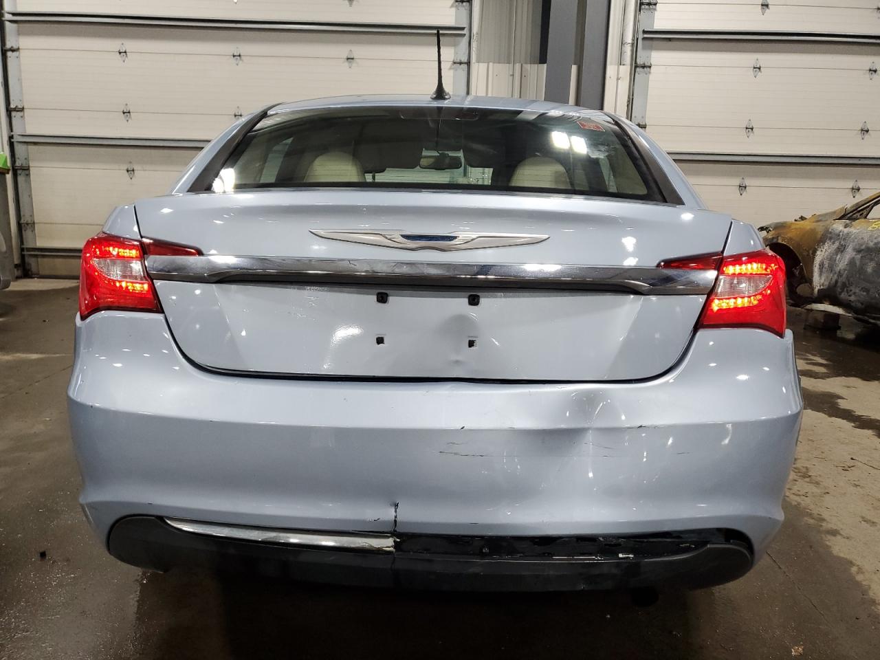 2014 Chrysler 200 - Image 6