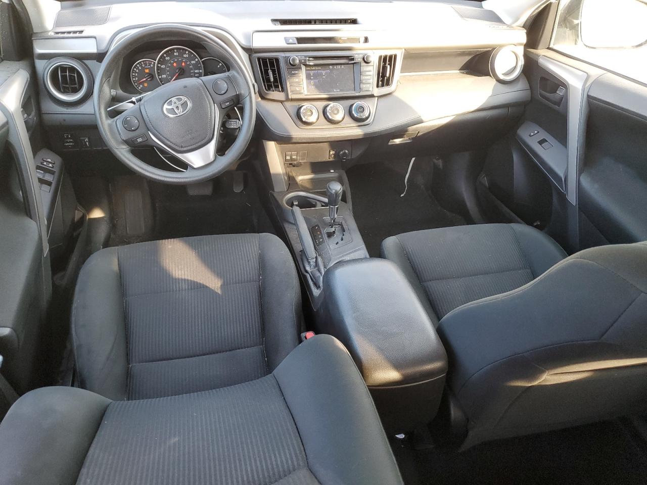 2016 Toyota RAV 4 - Image 8