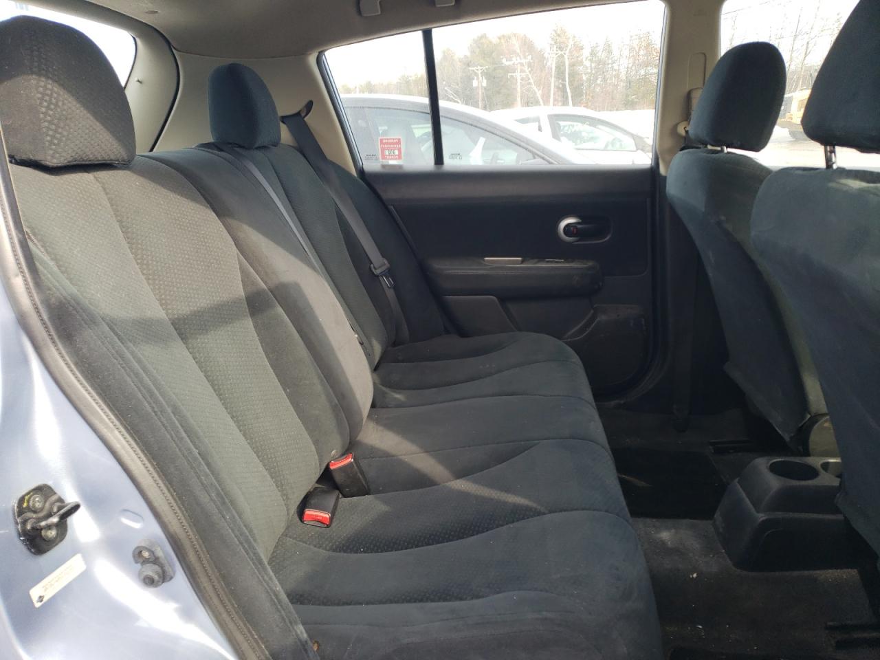 2012 Nissan Versa - Image 10