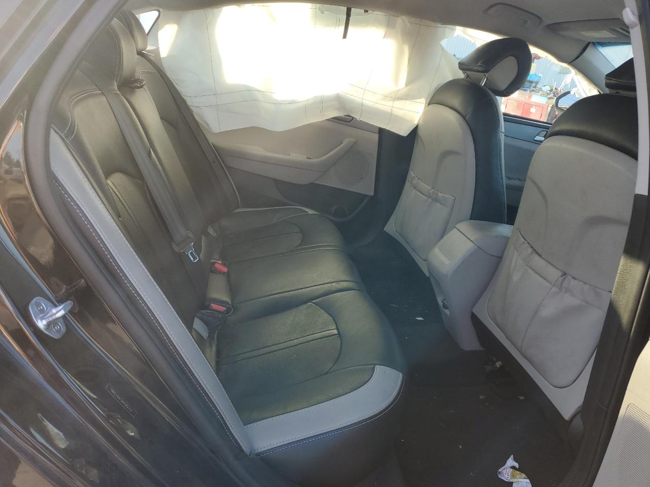2017 Hyundai Sonata - Image 11