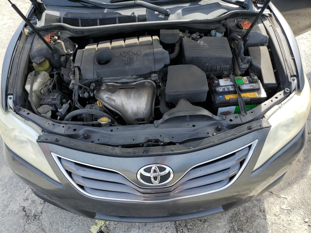 2011 Toyota Camry - Image 11