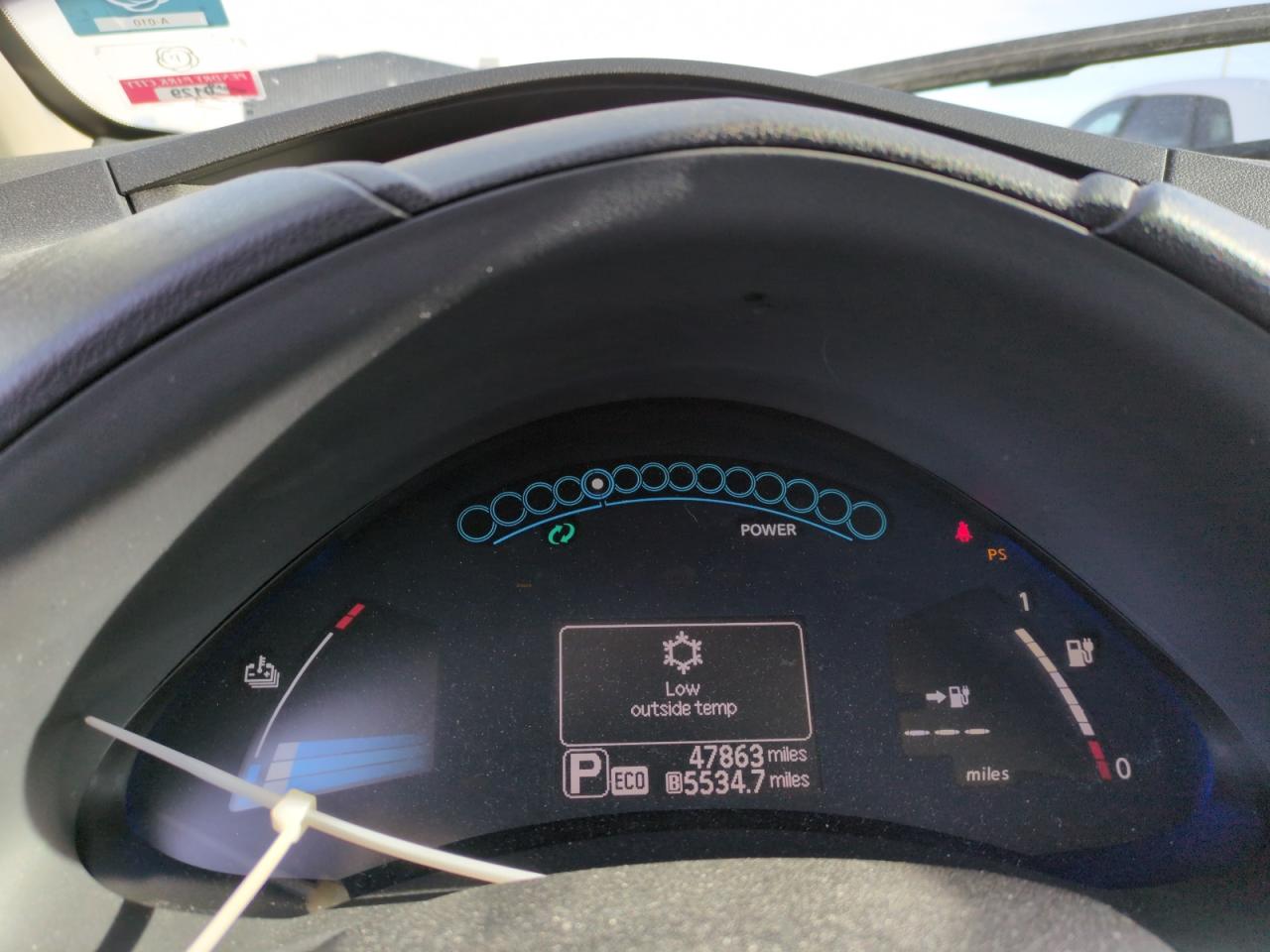 2017 Nissan Leaf - Image 10