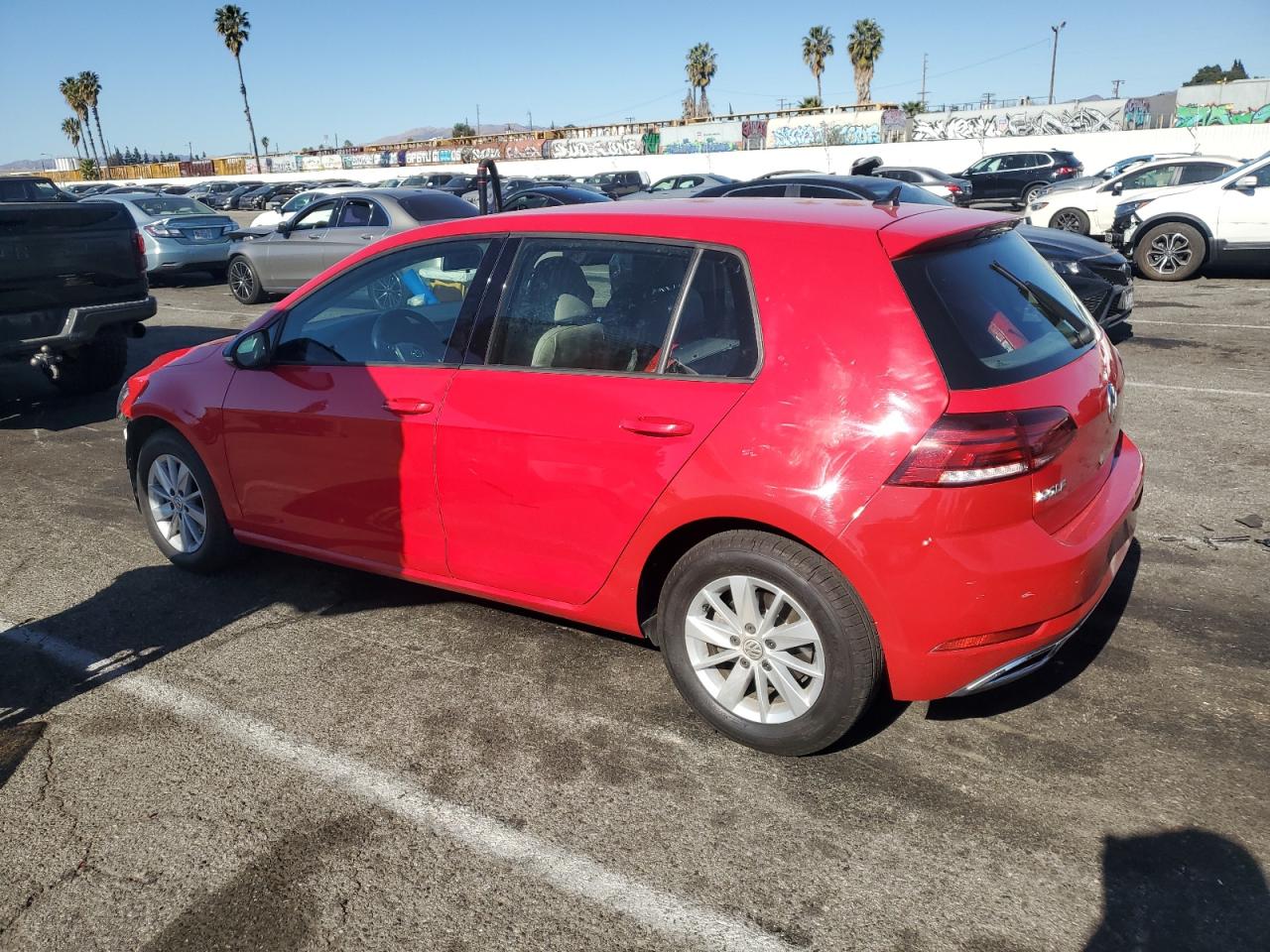 2018 Volkswagen Golf - Image 2