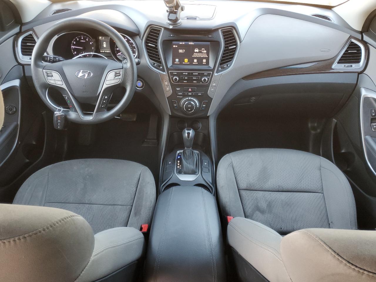 2018 Hyundai Santa Fe - Image 8