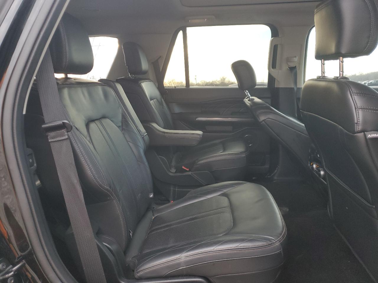 2018 Ford Expedition - Image 11