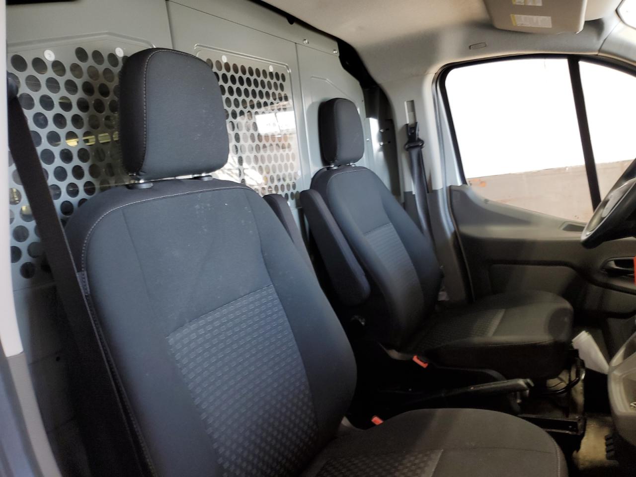 2020 Ford Transit - Image 11