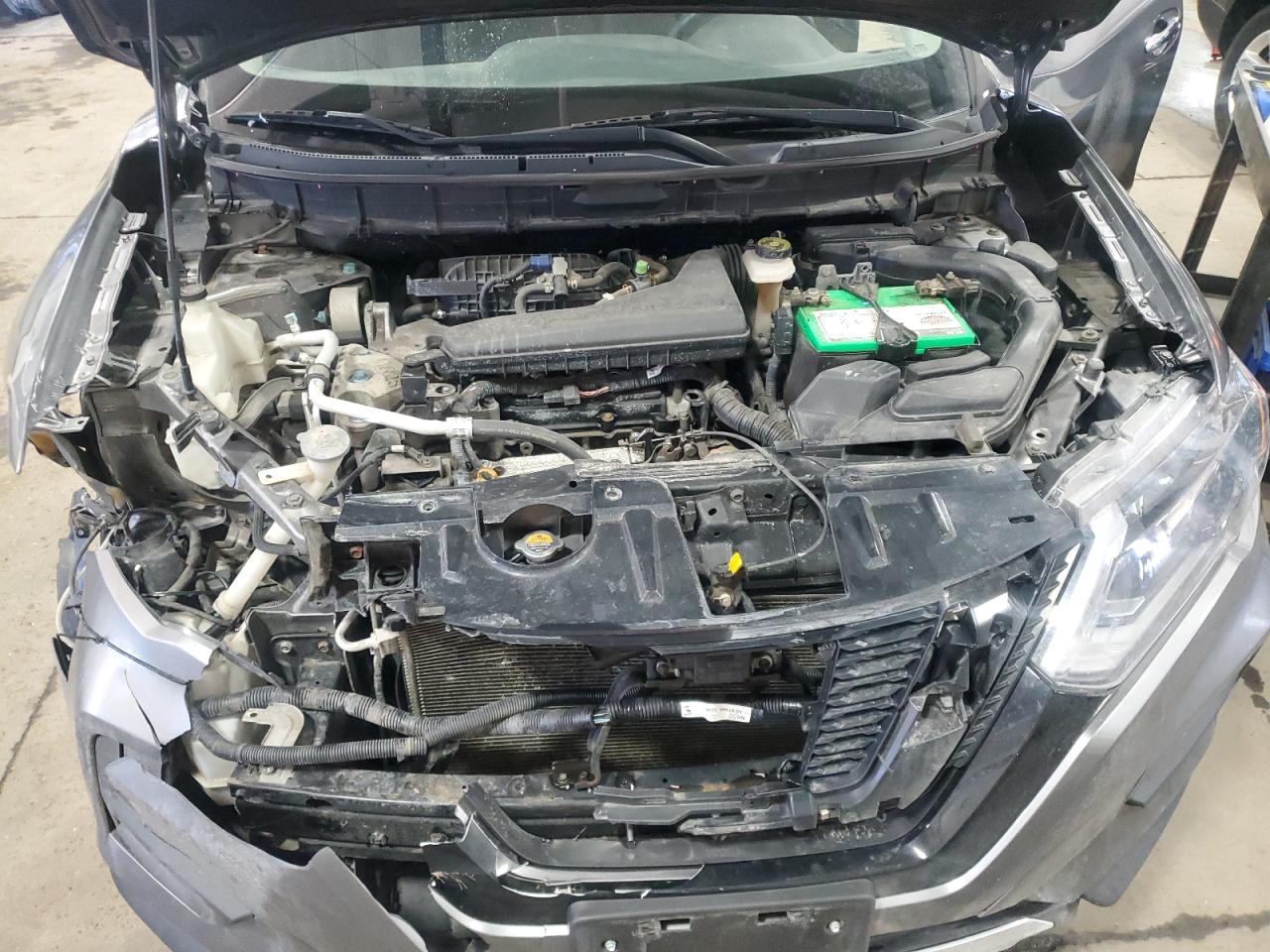 2017 Nissan Rogue - Image 13