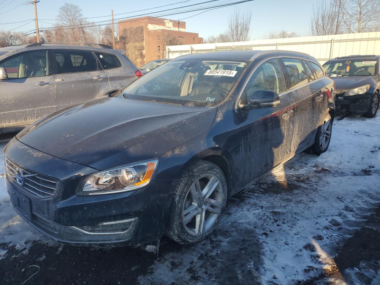 2015 VOLVO V60