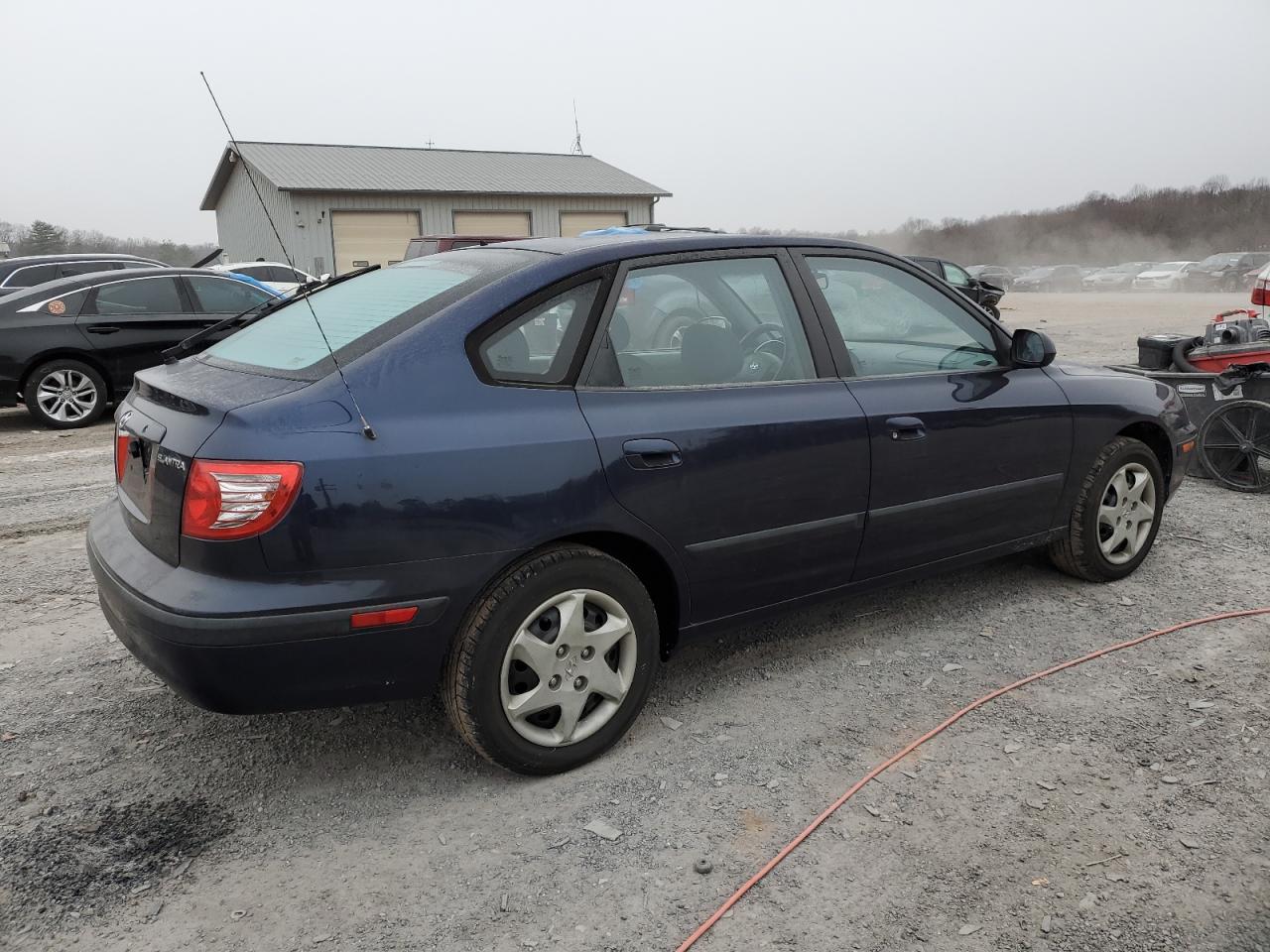 2005 Hyundai Elantra - Image 3