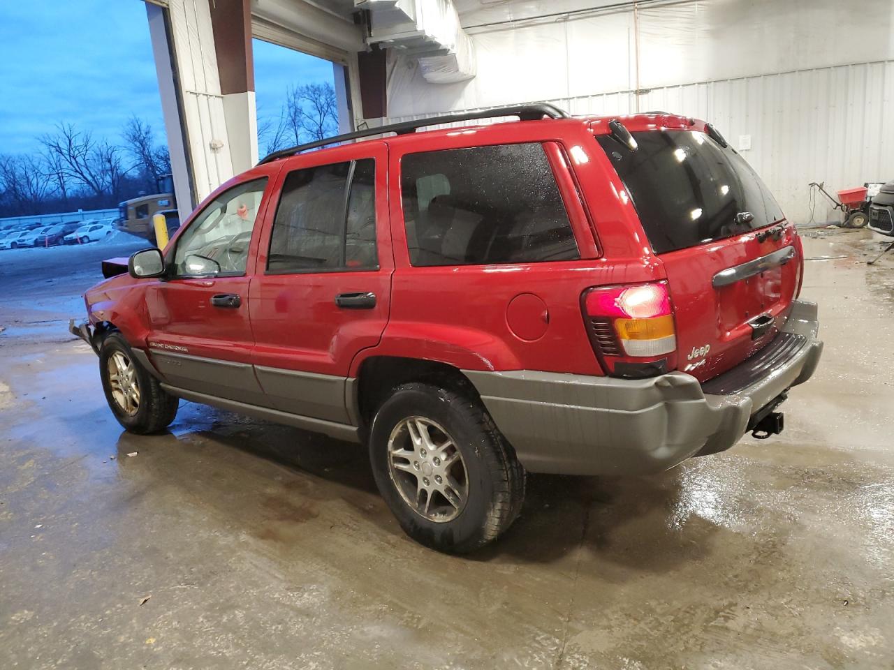 2002 Jeep Grand Cherokee - Image 2
