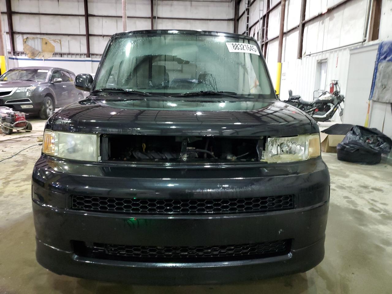 2005 Scion xB - Image 5