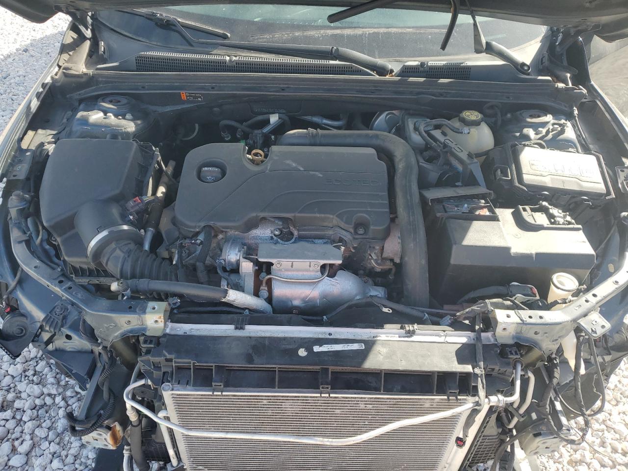 2019 Chevrolet Malibu - Image 12
