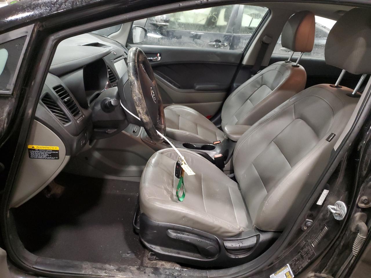 2016 Kia Forte - Image 7