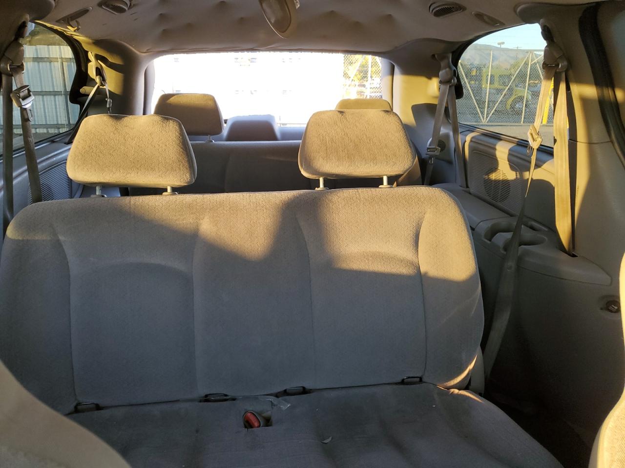 2002 Dodge Grand Caravan Sport VIN: 2B4GP44392R705388 Lot: 88171495