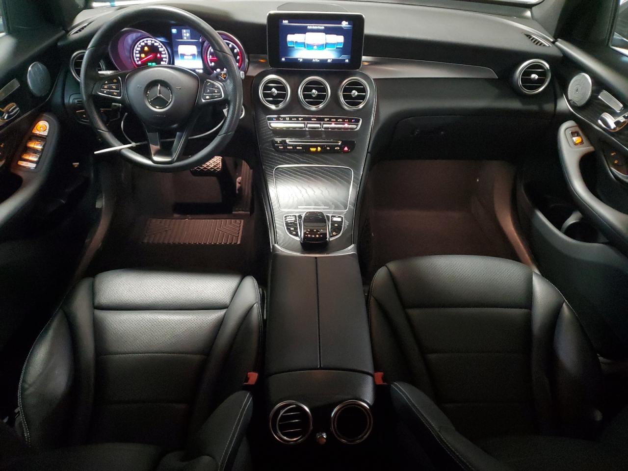 2017 Mercedes-Benz GLC - Image 8