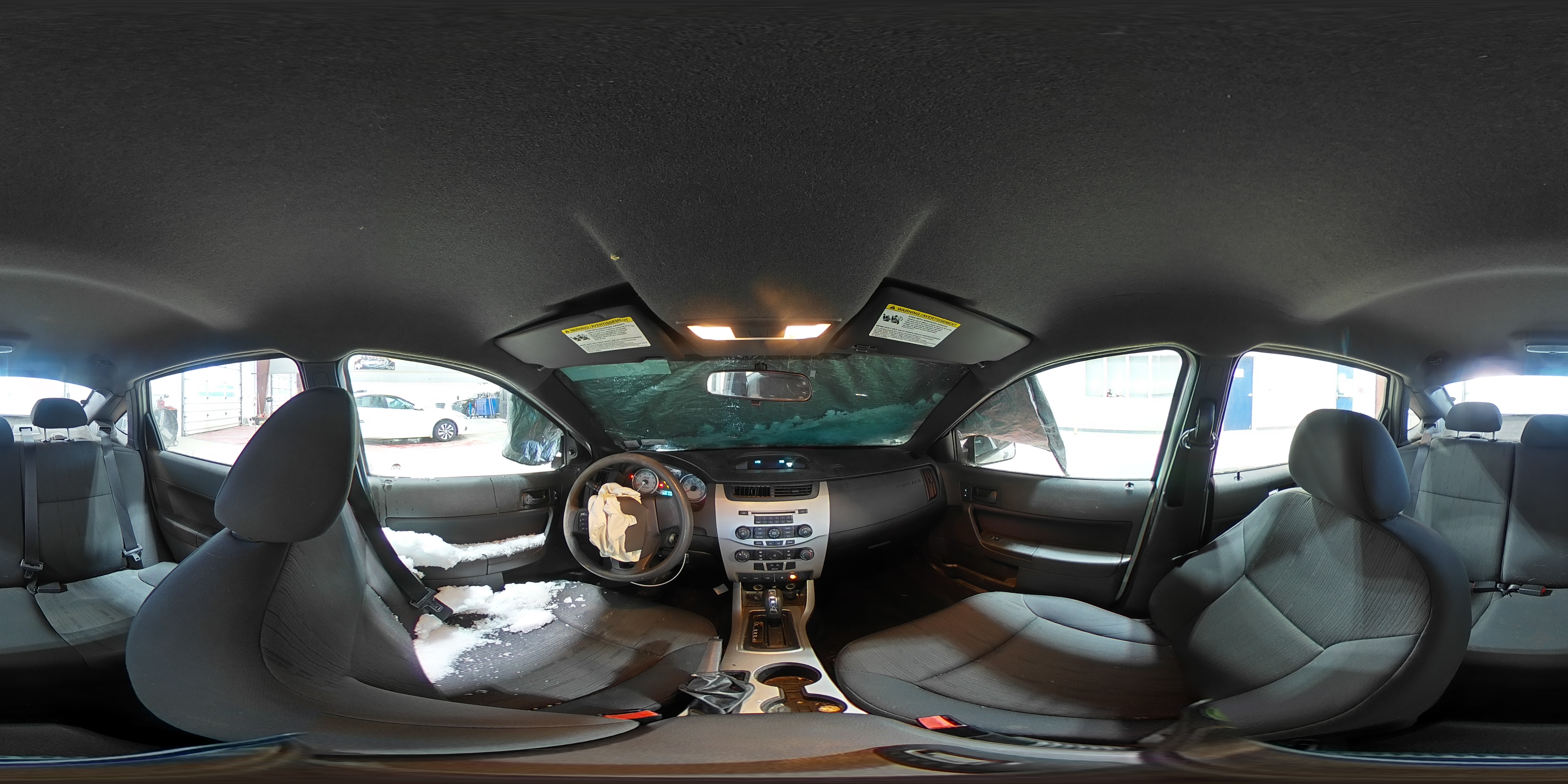 2010 Ford Focus - Image 13