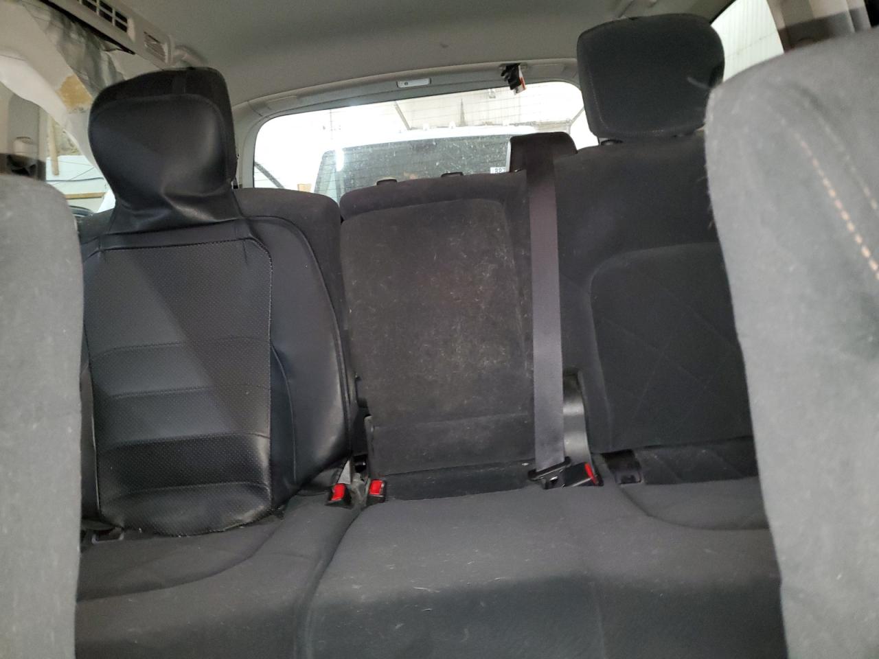 2019 Nissan Armada - Image 10