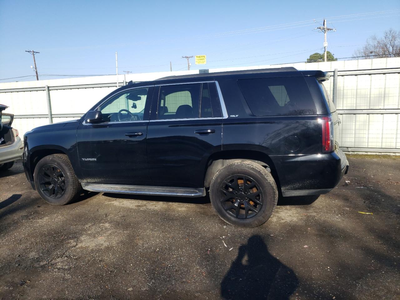 2018 GMC Yukon - Image 2