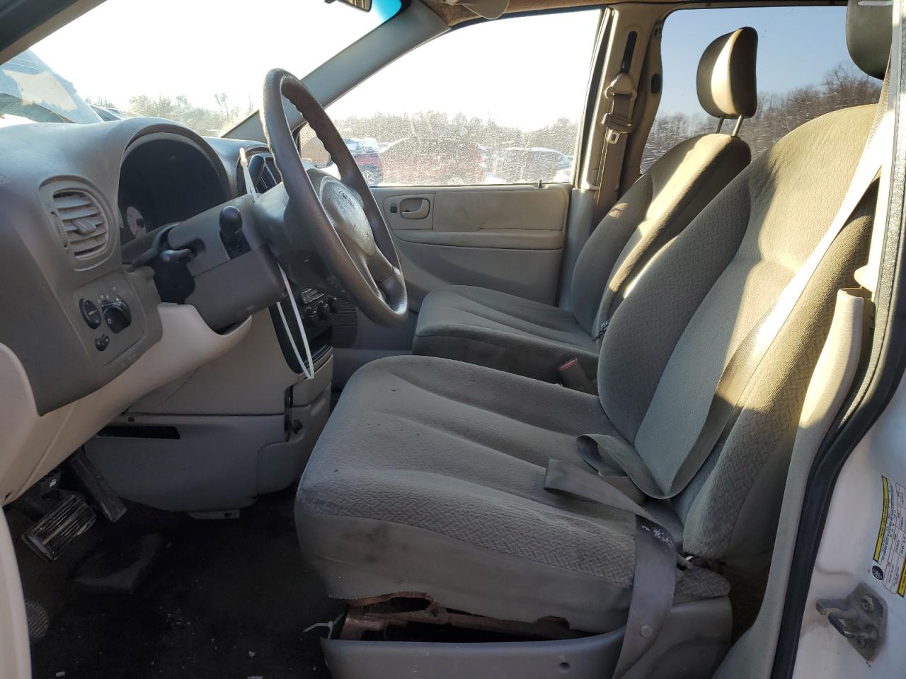 2005 Dodge Caravan - Image 7